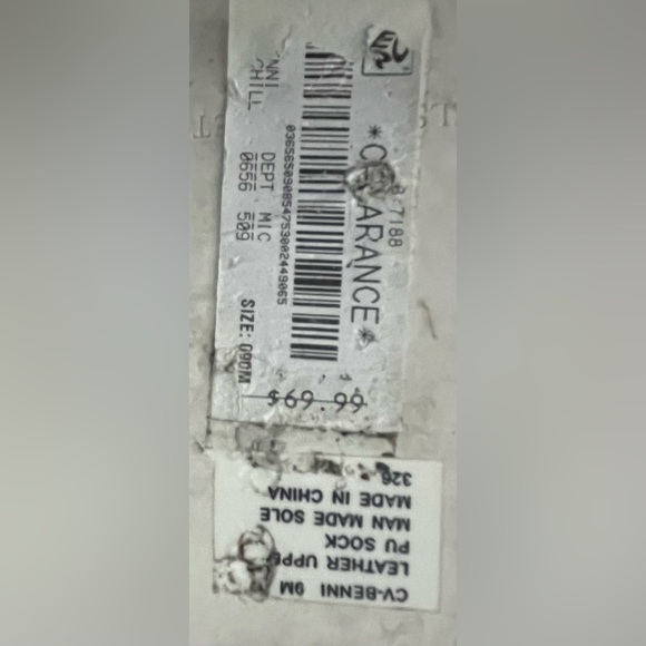 Chelsea & Violet Platform Sandals - Picture 10 of 10